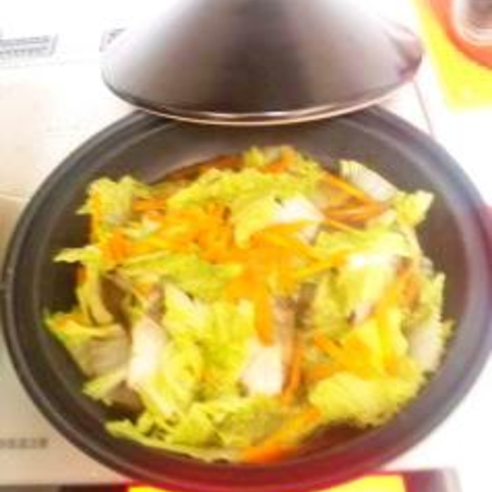 タジン鍋で　タラと白菜の中華蒸し